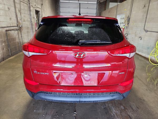 2018 HYUNDAI TUCSON SE Standard