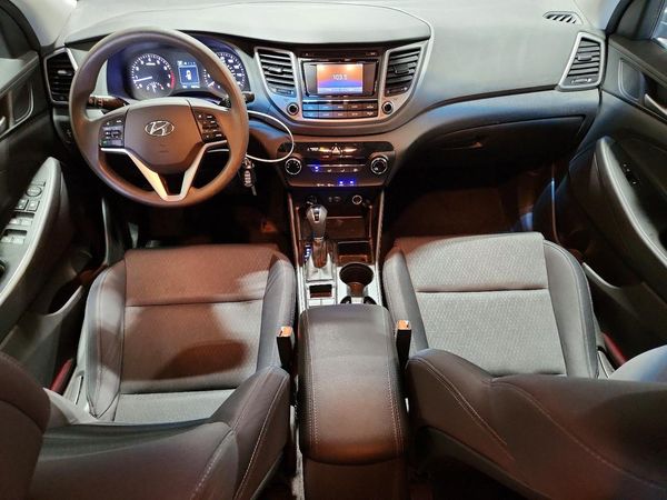 2018 HYUNDAI TUCSON SE Standard