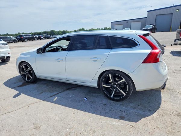 2016 VOLVO V60