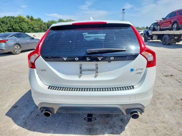 2016 VOLVO V60
