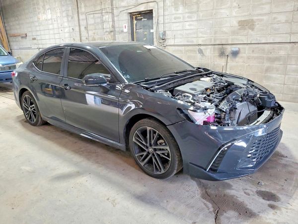 2026 TOYOTA CAMRY