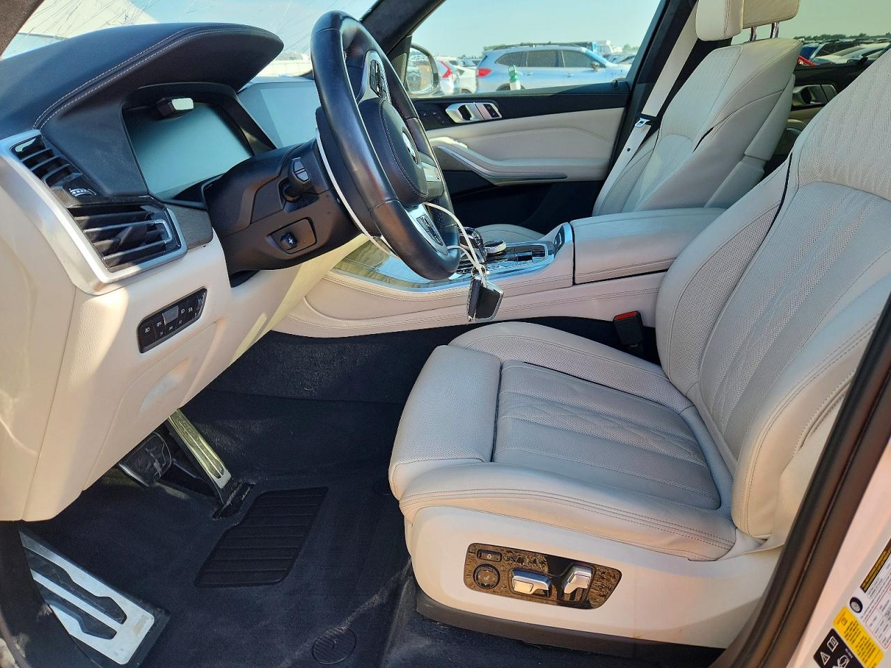 2020 BMW X5 M50i