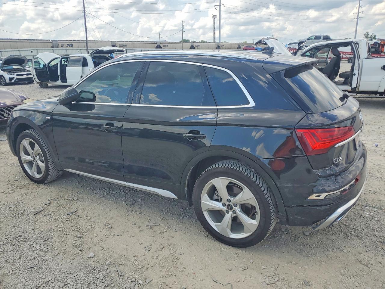 2023 AUDI Q5