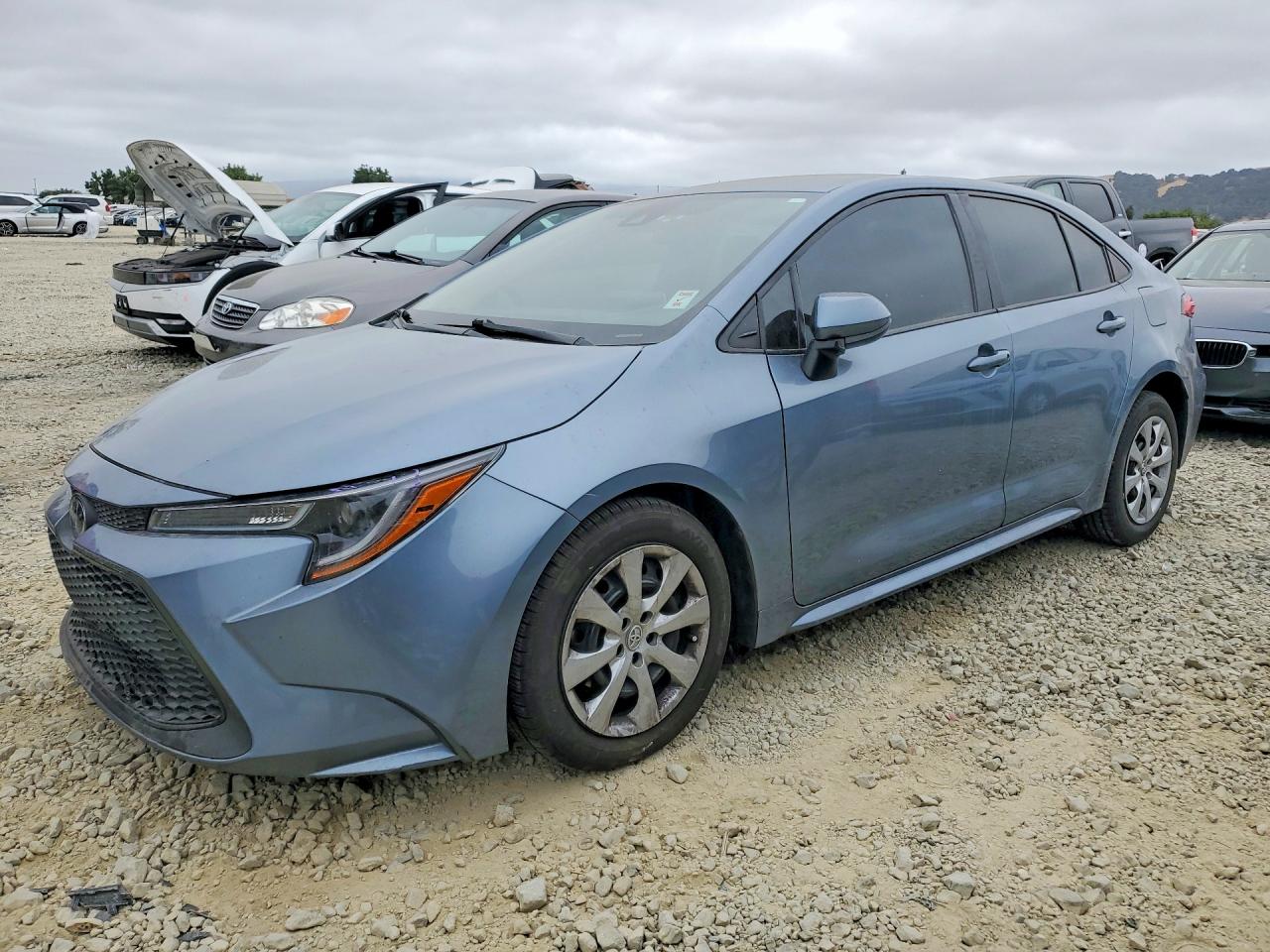 2021 TOYOTA COROLLA LE — Front 3/4
