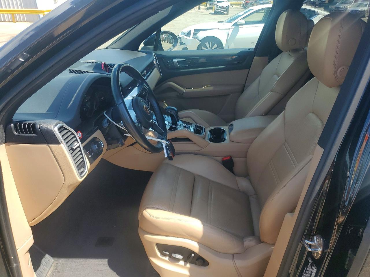 2023 PORSCHE CAYENNE