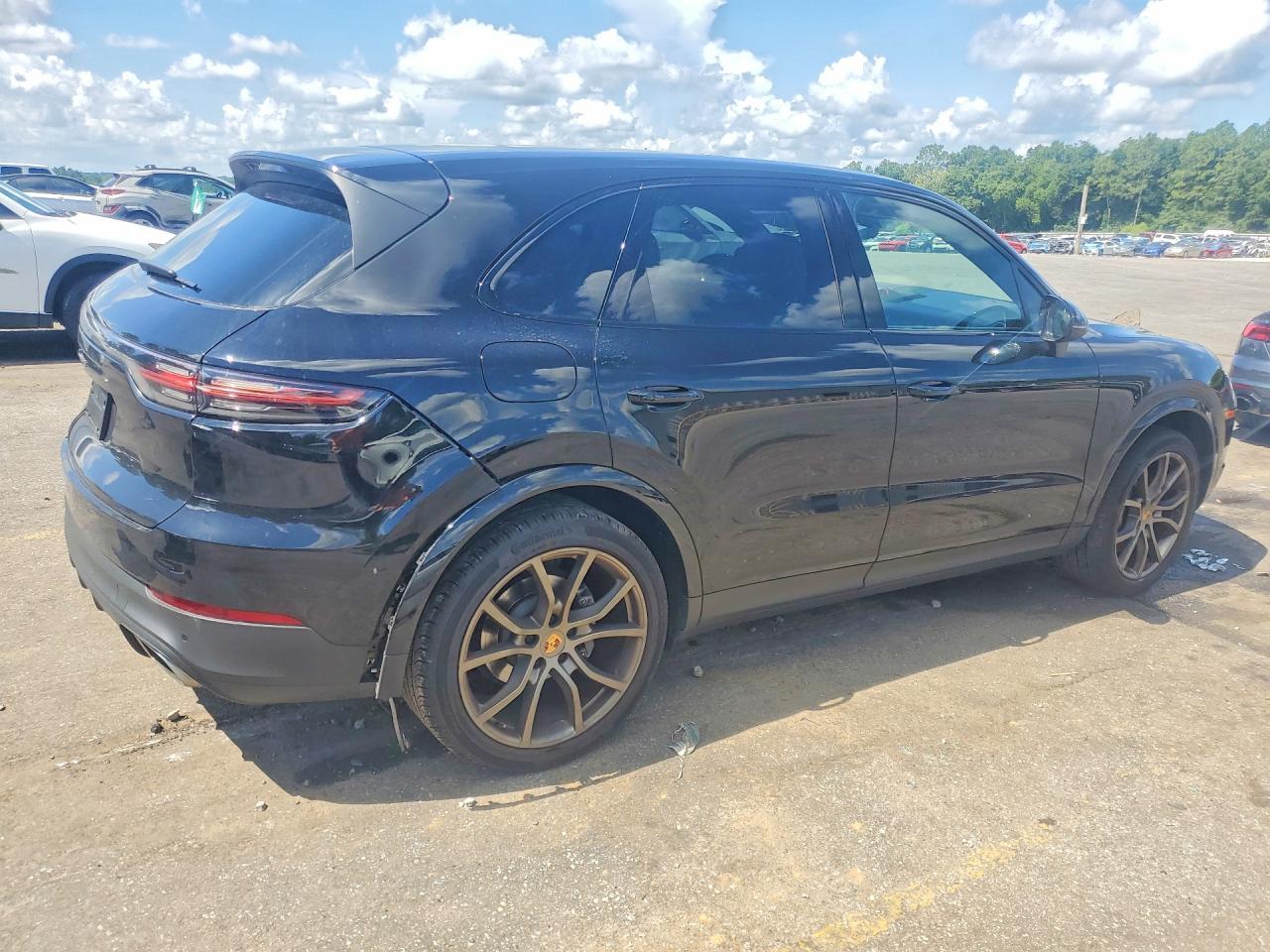 2023 PORSCHE CAYENNE