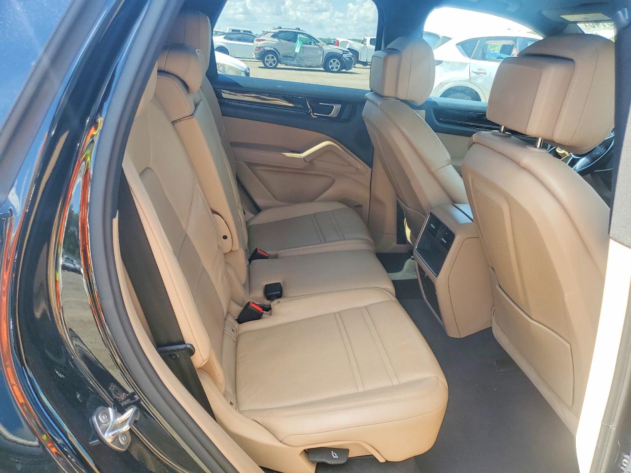 2023 PORSCHE CAYENNE