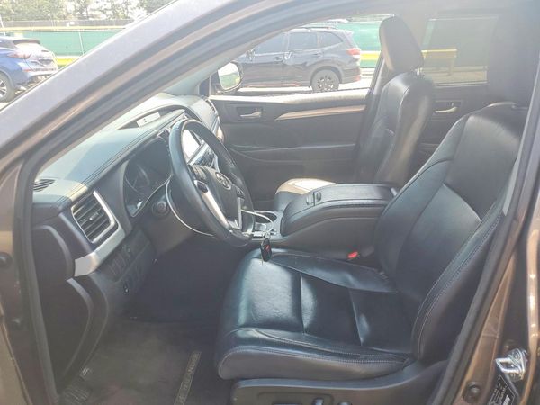 2016 TOYOTA HIGHLANDER Base/Hybrid — DENT