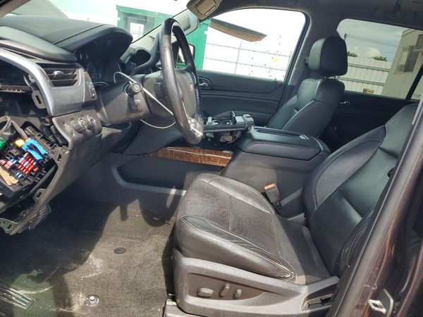 2016 CHEVROLET SUBURBAN LTZ — DENT