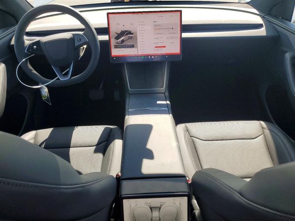 2026 TESLA MODEL Y