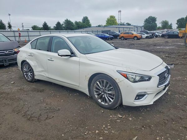 2023 INFINITI Q50 Luxe