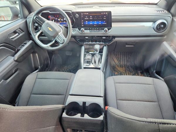 2025 CHEVROLET COLORADO Work Truck LT