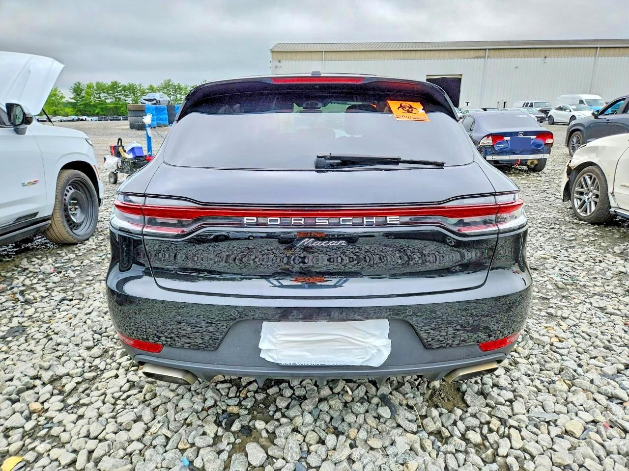 2020 PORSCHE MACAN