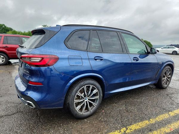 2022 BMW X5
