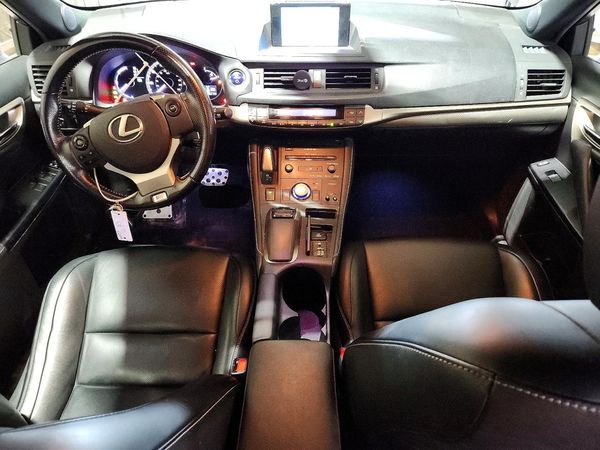 2017 LEXUS CT 200h