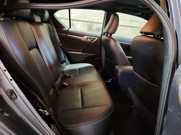 2017 LEXUS CT 200h