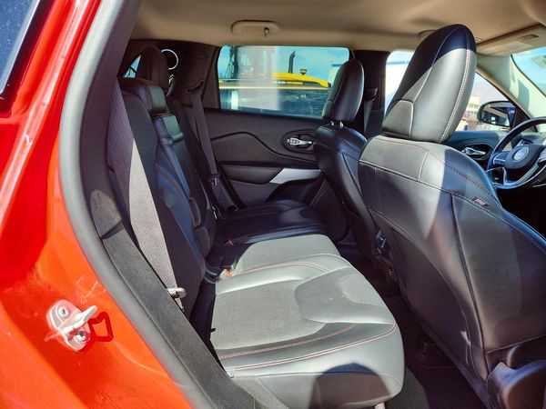 2018 JEEP CHEROKEE Trailhawk