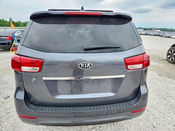 2016 KIA SEDONA LX - Middle-low