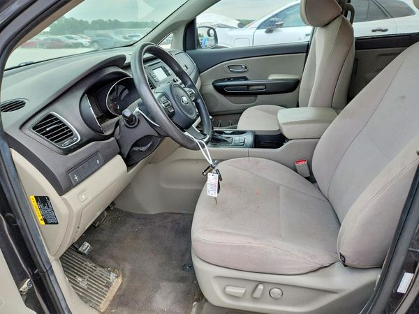 2016 KIA SEDONA LX - Middle-low
