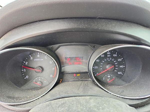 2016 KIA SEDONA LX - Middle-low