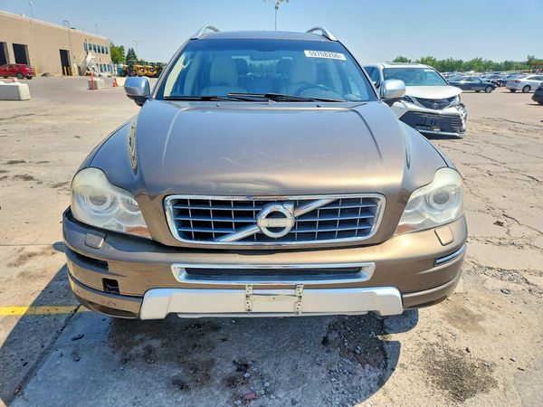 2013 VOLVO XC90