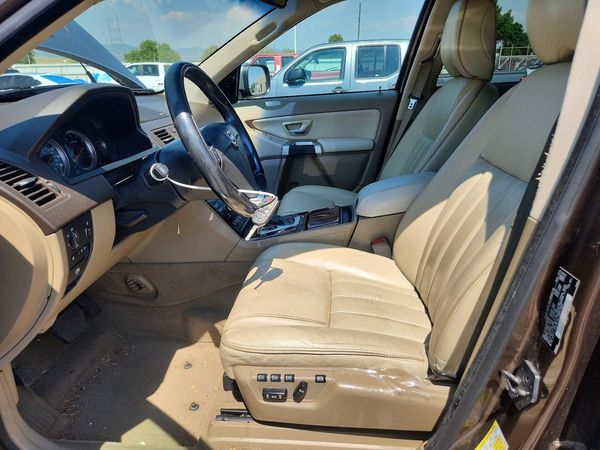 2013 VOLVO XC90