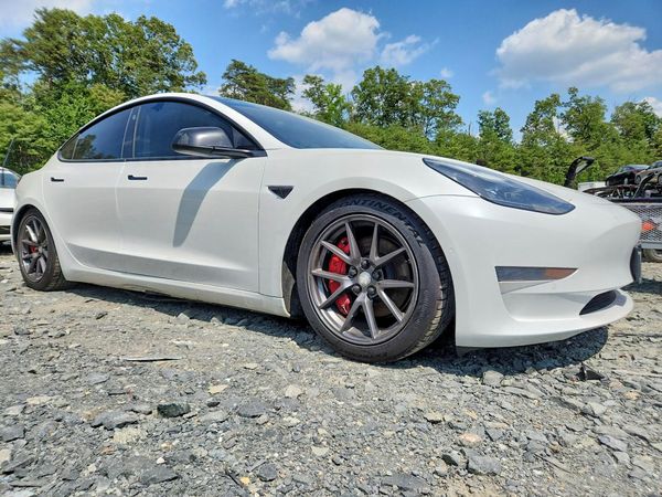 2021 TESLA MODEL 3