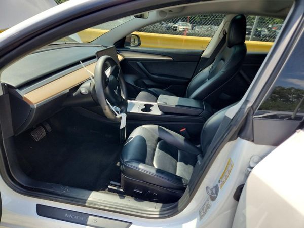 2021 TESLA MODEL 3