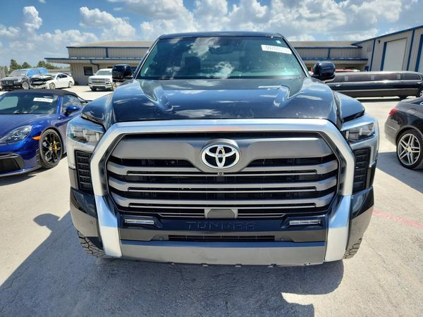 2025 TOYOTA TUNDRA Limited