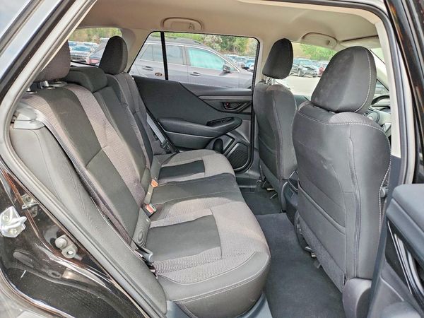 2023 SUBARU OUTBACK Base