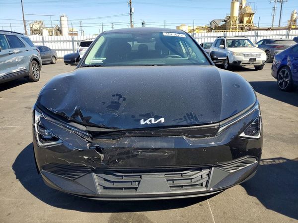 2025 KIA EV6