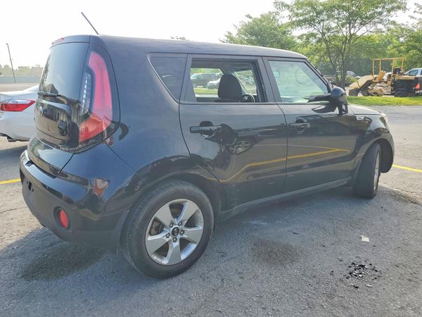 2017 KIA SOUL Base