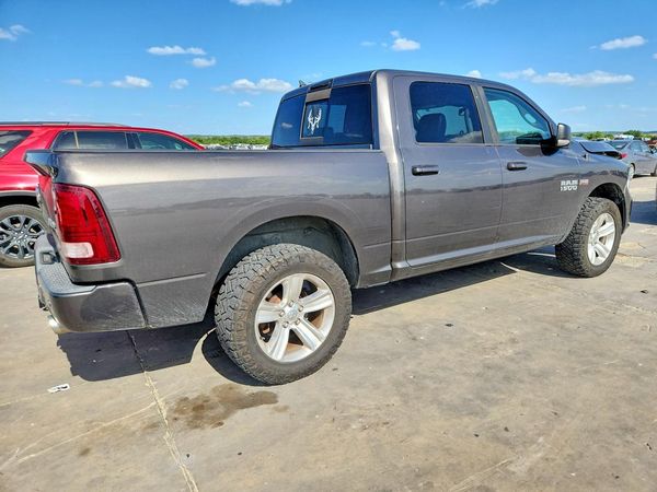 2014 RAM 1500 Sport