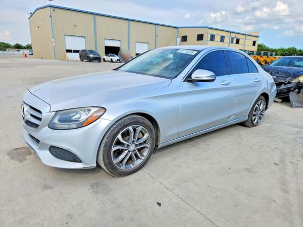 2016 MERCEDES-BENZ C C300