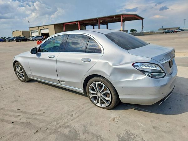 2016 MERCEDES-BENZ C C300