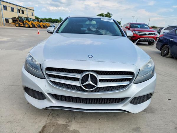 2016 MERCEDES-BENZ C C300