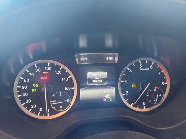 2017 INFINITI QX30