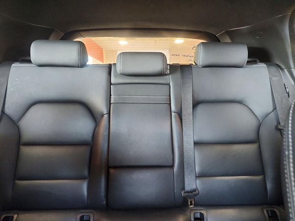 2017 INFINITI QX30
