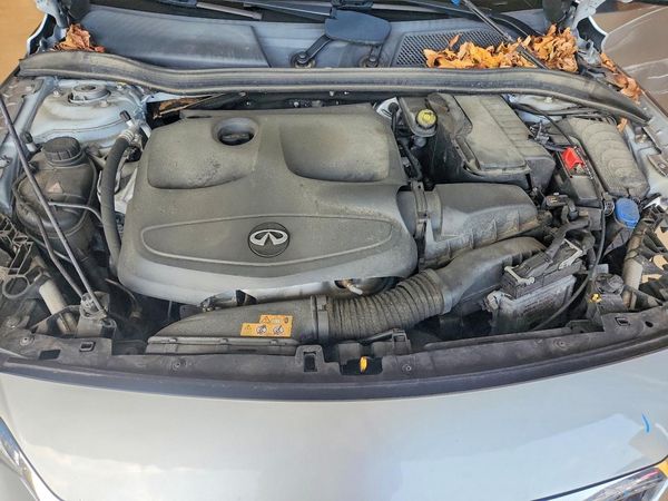 2017 INFINITI QX30