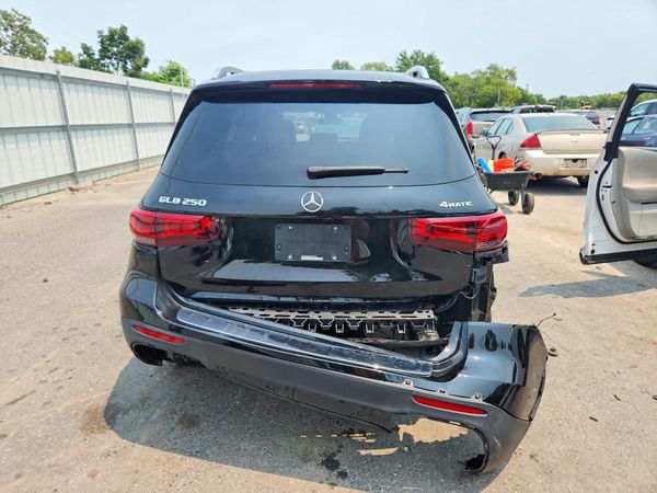 2023 MERCEDES-BENZ GLB GLB250 4MATIC