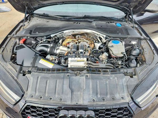 2016 AUDI RS7