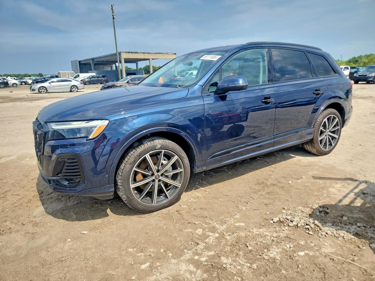 2025 AUDI Q7 quattro Premium Plus