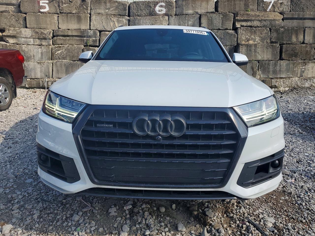 2018 AUDI Q7 quattro Prestige