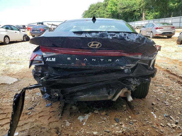 2024 HYUNDAI ELANTRA