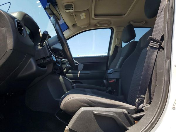 2012 JEEP COMPASS Latitude — DENT