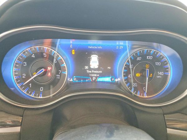 2019 CHRYSLER 300