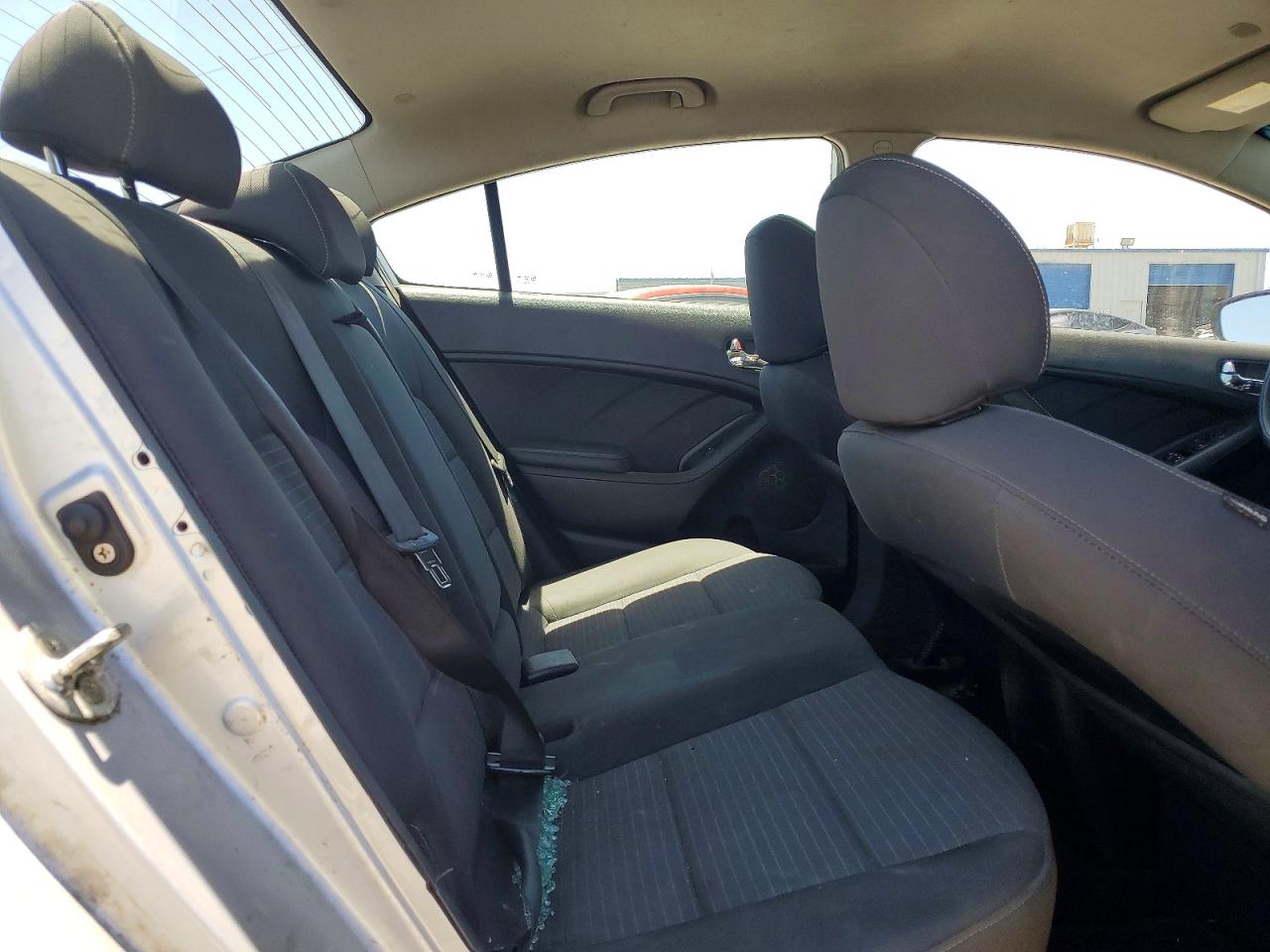 2016 KIA FORTE