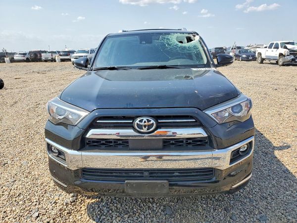 2022 TOYOTA 4RUNNER Limited
