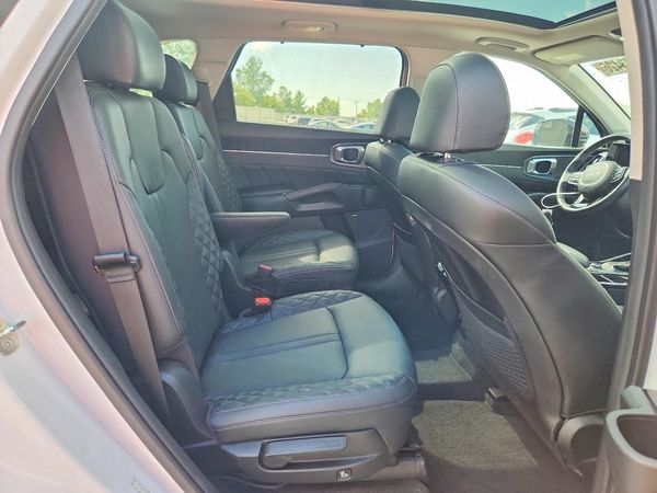 2023 KIA SORENTO