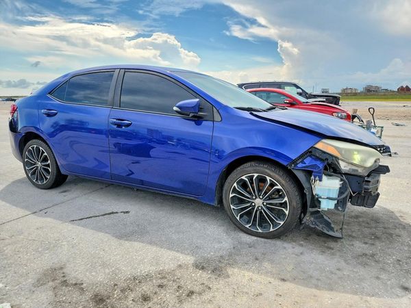 2015 TOYOTA COROLLA